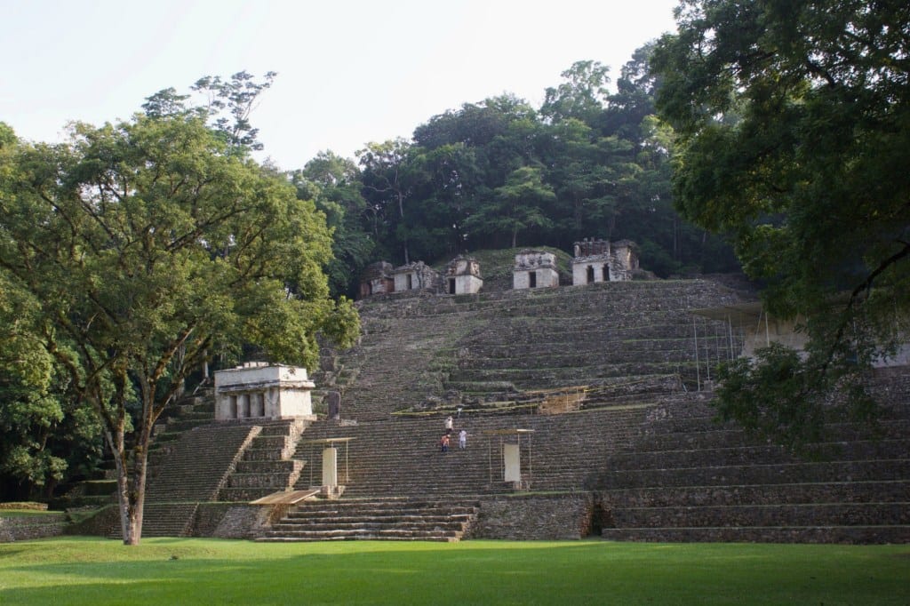 Pyramide Ruine Maya Ancienne cite Bonampak