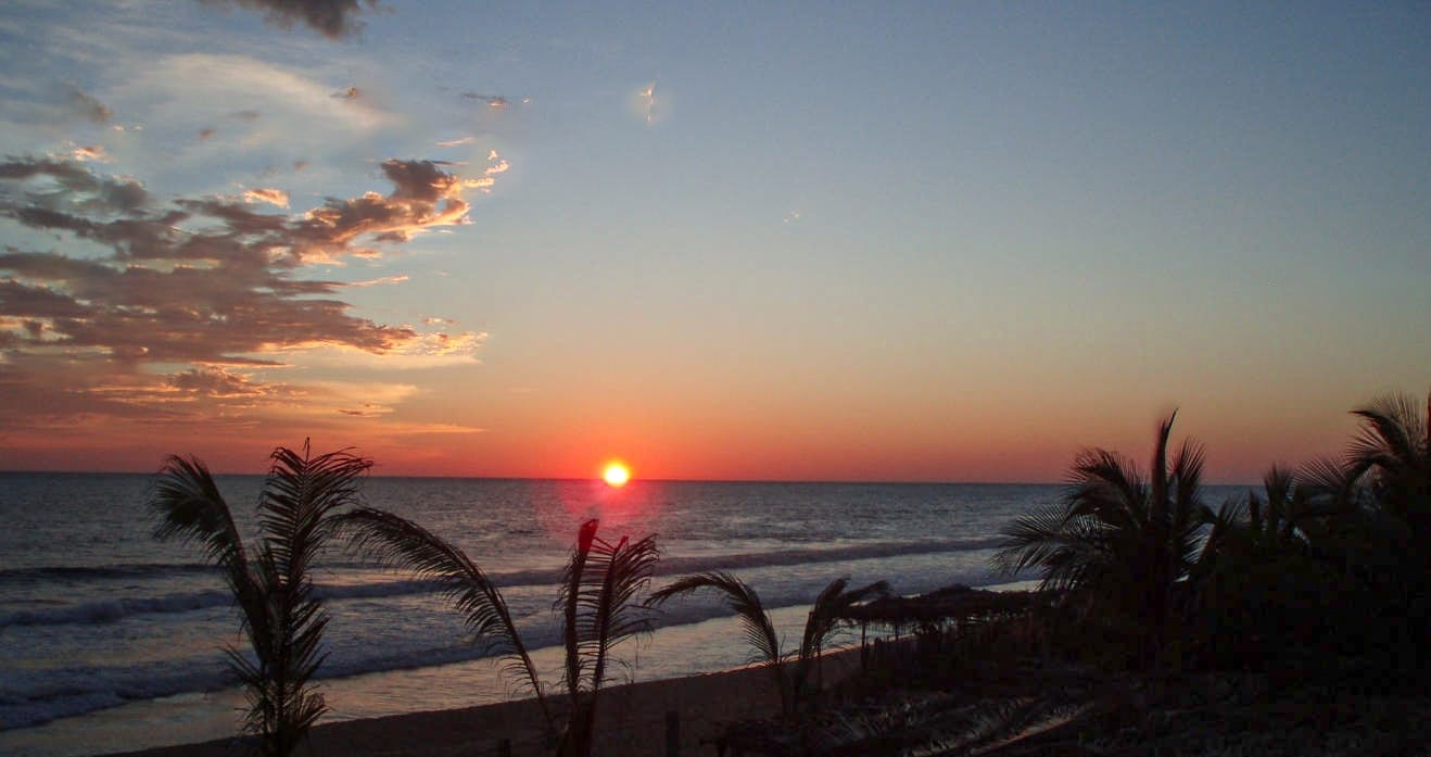 coucher de soleil plage playa ventura guerrero Mexique